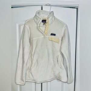 White fuzzy Patagonia quarter zip